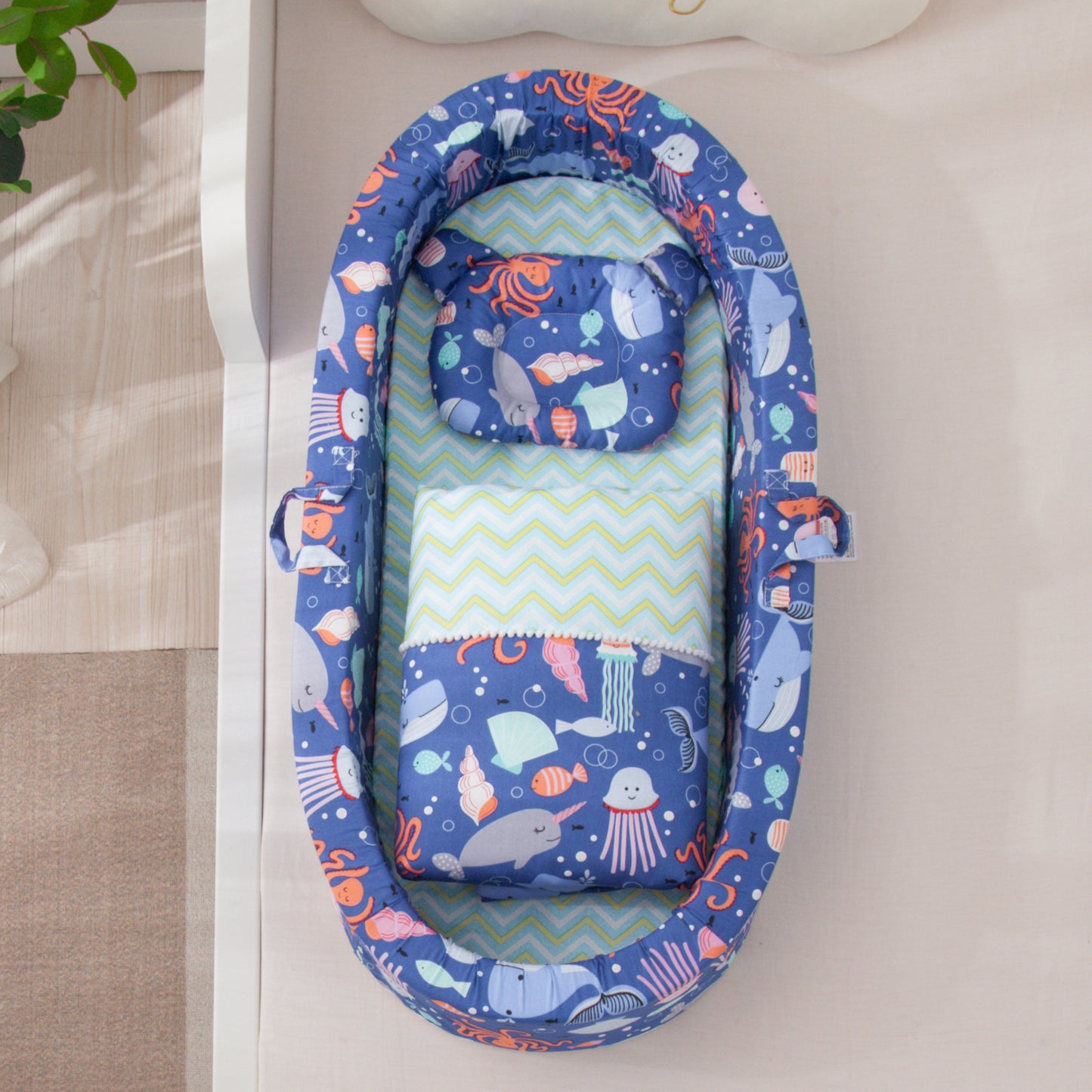 Koko Mee Crib Middle Bed Blue Sea Animals
