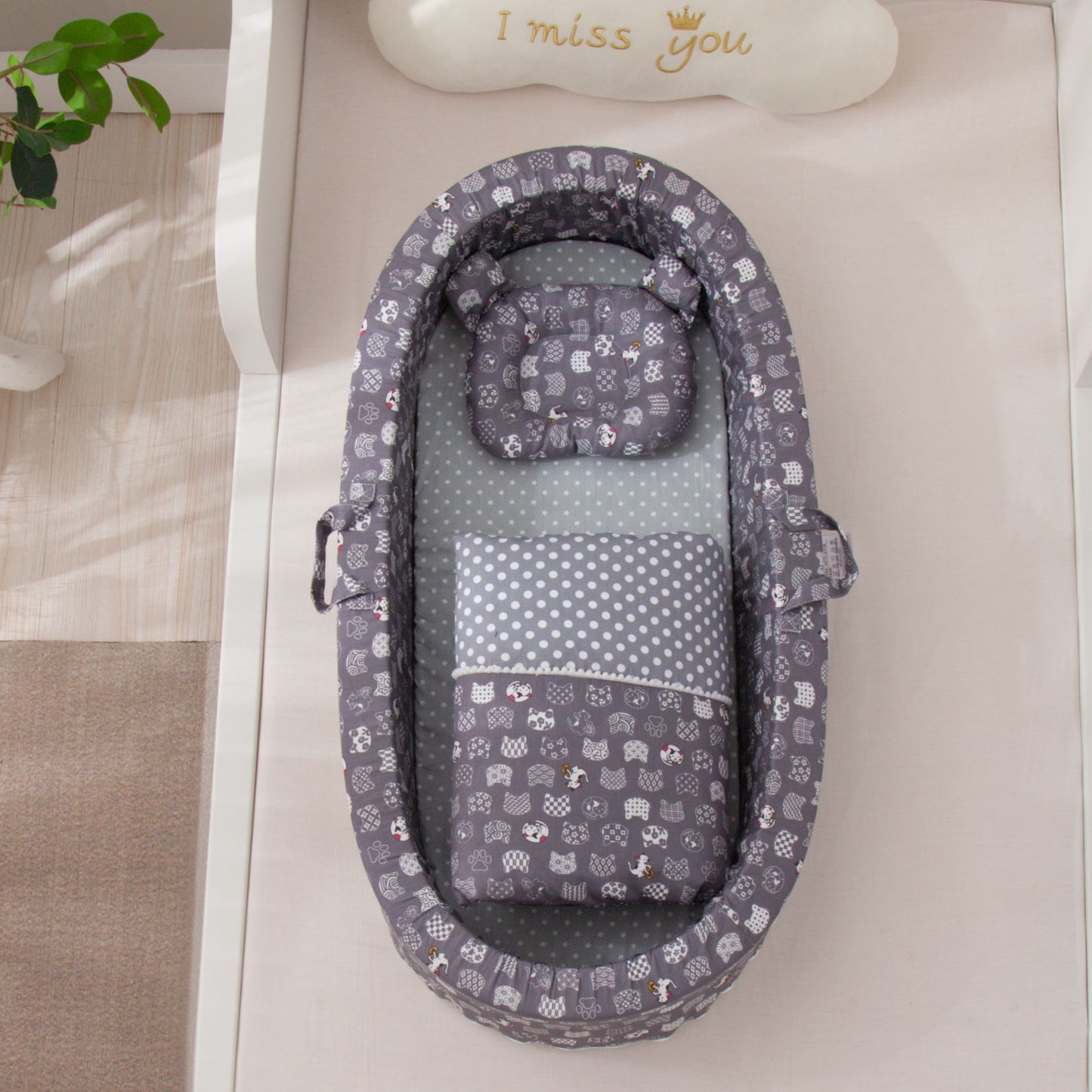Koko Mee Crib Middle Bed